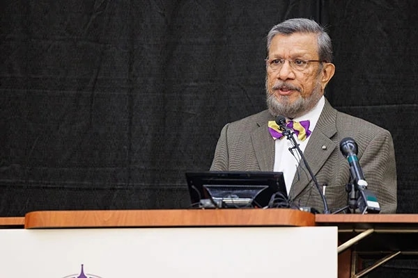 Dr. Sy Saeed speaks during an event.